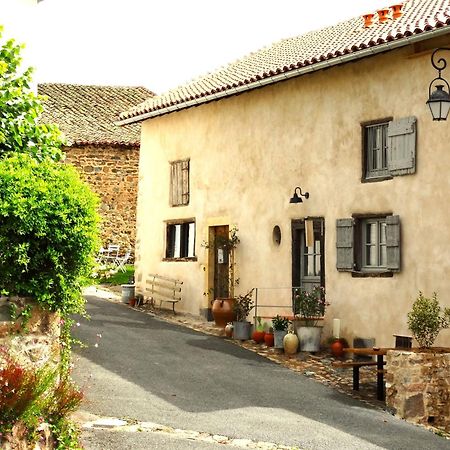 Charmant hébergement dans village pittoresque Saint-Jean-Saint-Maurice-sur-Loire Exterior foto